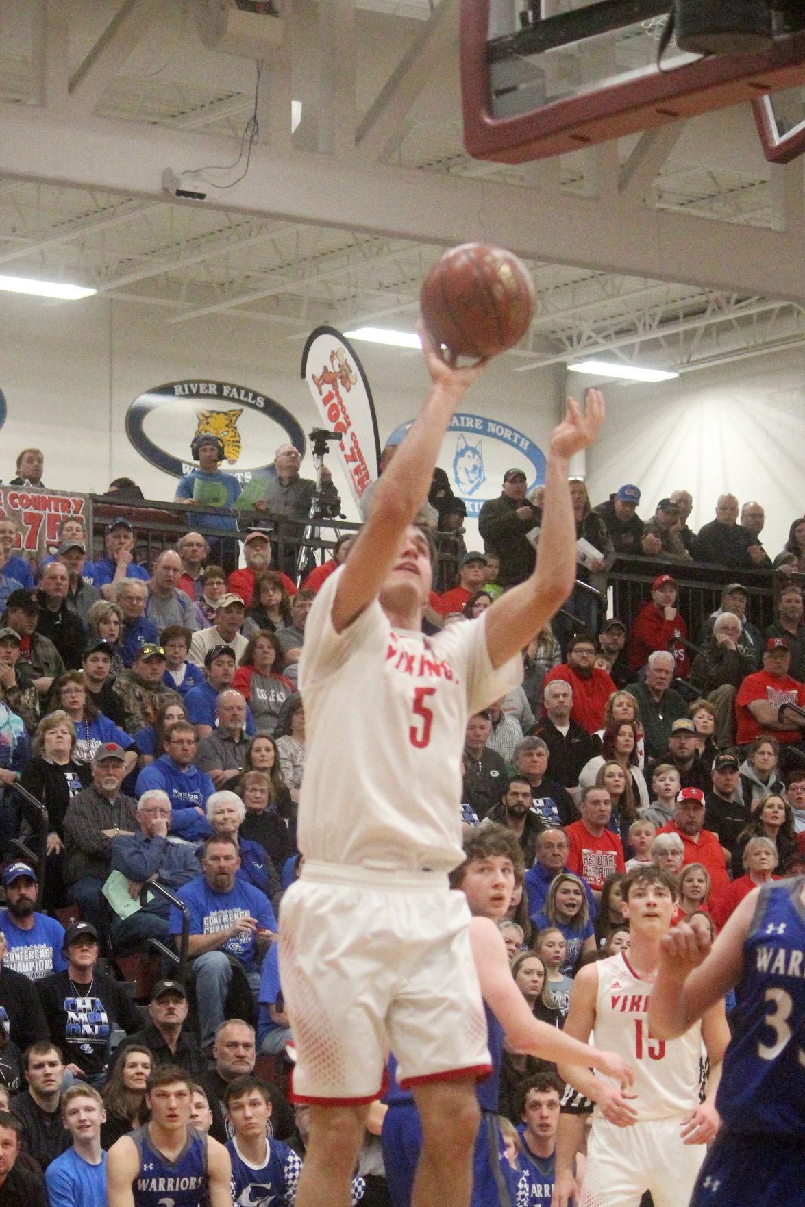 Colfax vs Clear Lake boys basketball 3-7-19